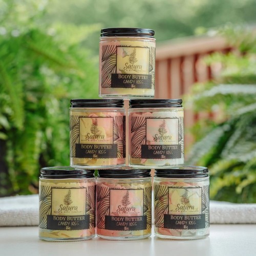 Body Butter - Satura - Candy Kiss - 118 g Body Butter - Satura - Candy Kiss - 118 g