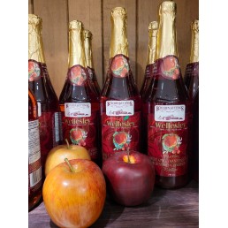 Apple Cranberry Cider - Sweet Sparkling - Wellesley - 750 ml Apple Cranberry Cider - Sweet Sparkling - Wellesley - 750 ml
