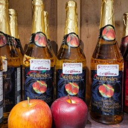 Apple Cider -  Sweet Sparkling - Wellesley - 12 x 750 ml Apple Cider -  Sweet Sparkling - Wellesley - 12 x 750 ml